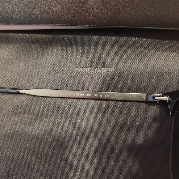 YSL Sunglasses - Picture 4 of 4